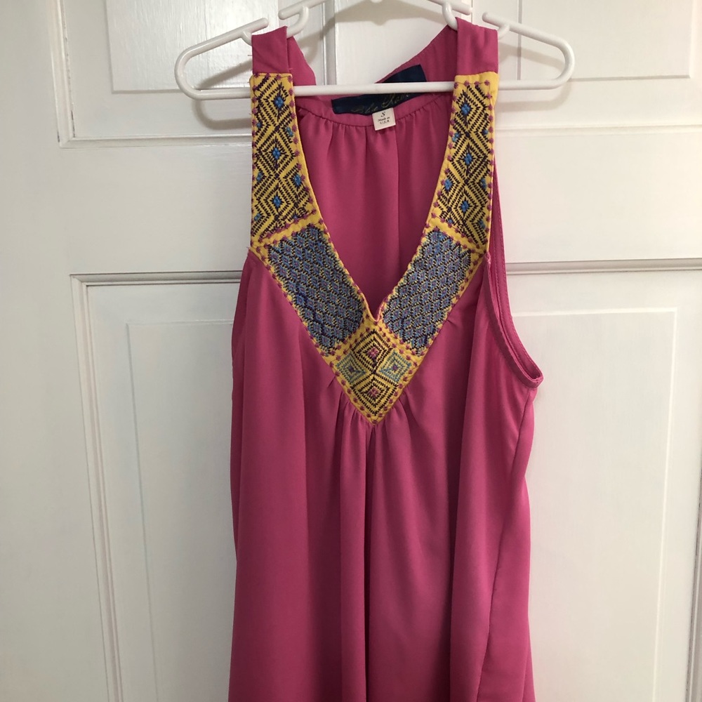 Pink tank top